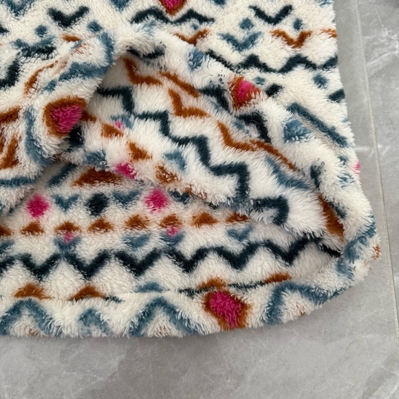 Women’s Eddie Bauer Aztec Ultra Soft Plush 1/4 Zip Pullover Sweater Small - Picture 10 of 16